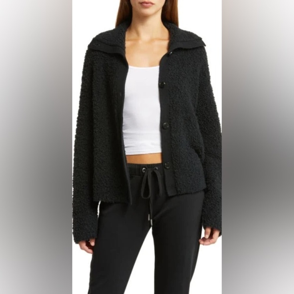 UGG(r) Alaura Cloudfluff Wool Blend Jacket in Black - Picture 3 of 4